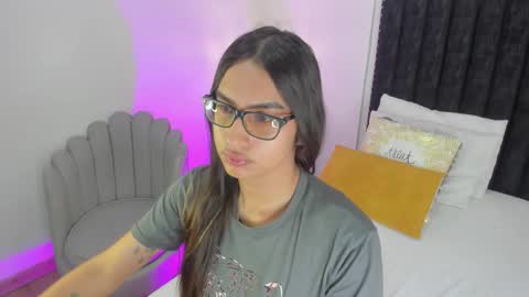 Snapshot of cherrylady2 chatting on 12/21/25, 12:34 Cherry online show from 12/21/25, 12:34