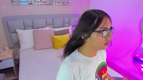 Snapshot of cherrylady2 chatting on 02/12/26, 12:00 Cherry online show from 02/12/26, 12:00