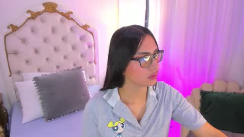 Snapshot of cherrylady2 chatting on 02/13/26, 01:18 Cherry online show from 02/13/26, 01:18