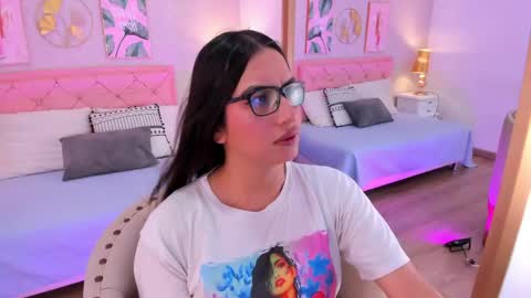 Snapshot of cherrylady2 chatting on 04/21/26, 01:17 Cherry online show from 04/21/26, 01:17