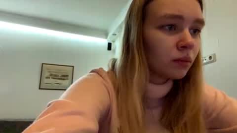 Lei online show from 03/16/26, 07:23