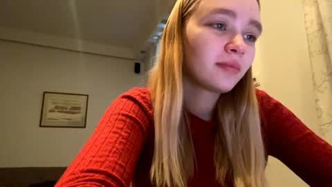 Snapshot of cherryleija chatting on 04/21/26, 05:25 Lei online show from 04/21/26, 05:25