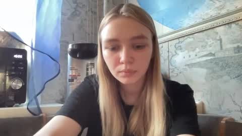 Snapshot of cherryleija chatting on 06/18/26, 09:14 Lei online show from 06/18/26, 09:14