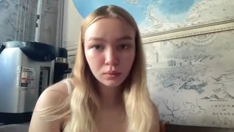 Snapshot of cherryleija chatting on 07/06/26, 03:58 Lei online show from 07/06/26, 03:58