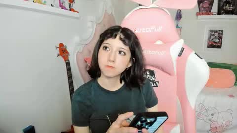 Snapshot of cherrymafer666 chatting on 03/06/26, 05:15 cherrycute666 online show from 03/06/26, 05:15