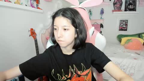 Snapshot of cherrymafer666 chatting on 03/08/26, 02:04 cherrycute666 online show from 03/08/26, 02:04