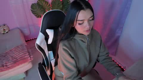 Mely online show from 11/12/25, 01:22