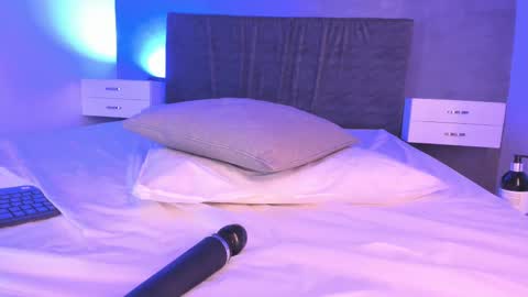 Cherry online show from 02/11/25, 10:04