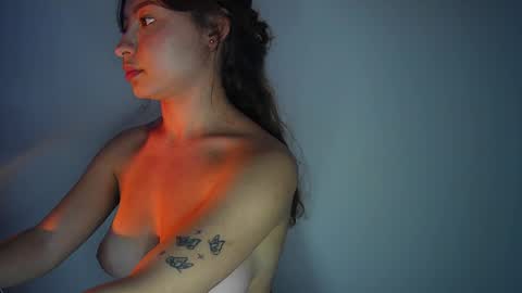 Snapshot of cherryy_blossoomm chatting on 02/05/25, 01:47 SARITA 3 online show from 02/05/25, 01:47