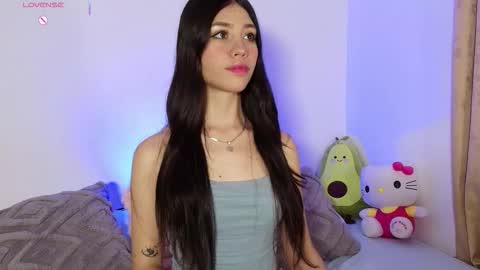 Snapshot of cheryelfox chatting on 11/06/25, 11:59 cheryelfox online show from 11/06/25, 11:59