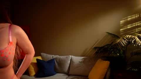 Snapshot of cheryl_pride chatting on 02/12/26, 12:27 cheryl_pride online show from 02/12/26, 12:27