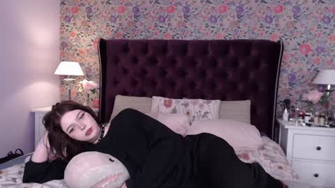 amelia online show from 01/08/25, 08:50