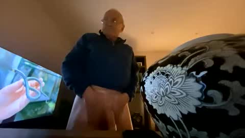 chesdave256249 online show from 11/11/25, 05:02
