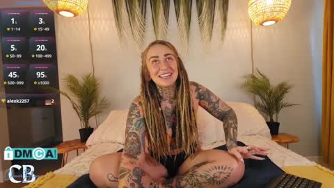 Chevi Blue online show from 02/11/25, 03:18