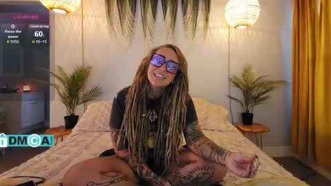 Chevi Blue online show from 09/17/25, 01:13