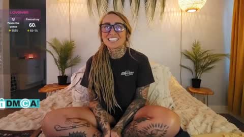 Chevi Blue online show from 09/25/25, 03:05