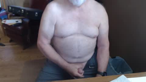 Snapshot of chgodad chatting on 06/22/26, 01:08 chgodad online show from 06/22/26, 01:08