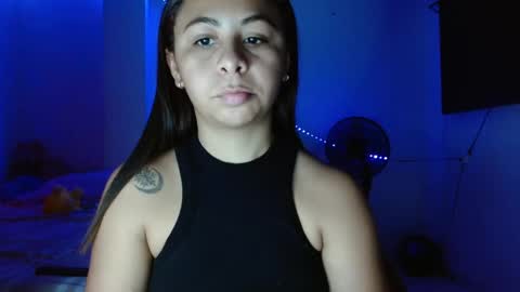 Snapshot of chiara_20 chatting on 03/19/26, 09:19 Airam online show from 03/19/26, 09:19