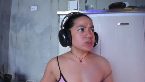 Snapshot of chiarafustox chatting on 06/25/26, 07:40 Chiara fustox online show from 06/25/26, 07:40