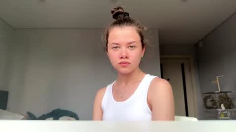 Snapshot of chiarounsaville chatting on 06/23/26, 10:13 Eli will make your day a little brighter online show from 06/23/26, 10:13