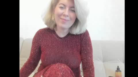 Snapshot of chicafortuna chatting on 07/10/26, 02:38 NBFG online show from 07/10/26, 02:38