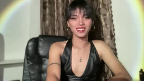 Snapshot of chichay_addams chatting on 09/11/25, 12:05 Addams online show from 09/11/25, 12:05