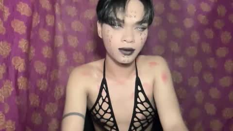 Snapshot of chichay_addams chatting on 11/02/25, 03:47 Addams online show from 11/02/25, 03:47