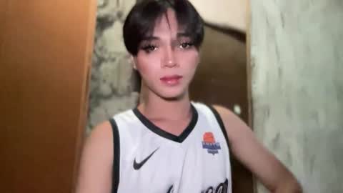 Snapshot of chichay_addams chatting on 12/17/25, 10:32 Addams online show from 12/17/25, 10:32