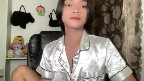 Snapshot of chichay_addams chatting on 06/19/26, 04:55 Addams online show from 06/19/26, 04:55