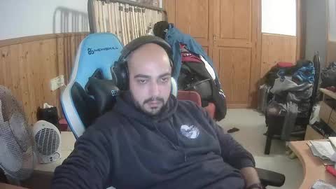 chicomallorca96 online show from 12/31/24, 04:57