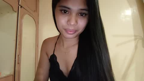Snapshot of chictemptation_ chatting on 06/27/26, 11:26 CRISTINE3. online show from 06/27/26, 11:26