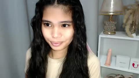 Snapshot of chictemptation_ chatting on 07/06/26, 10:56 CRISTINE3. online show from 07/06/26, 10:56