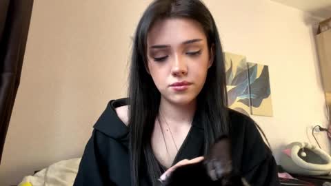 Snapshot of chiekodavanzo chatting on 03/24/26, 01:49 Becky online show from 03/24/26, 01:49