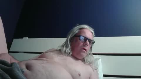 Snapshot of chiguitar chatting on 03/27/26, 02:50 chiguitar online show from 03/27/26, 02:50