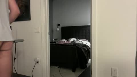 Snapshot of chiguy841 chatting on 04/20/26, 01:30 ChiGuy841 online show from 04/20/26, 01:30