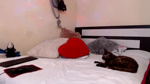 Snapshot of chikandela chatting on 04/13/26, 05:18 Valentina online show from 04/13/26, 05:18