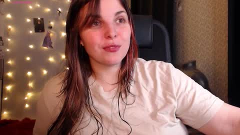 Snapshot of chill_saya chatting on 09/10/25, 02:55 Saya online show from 09/10/25, 02:55