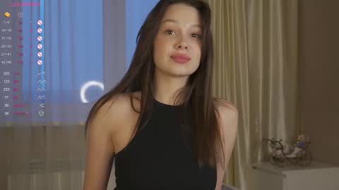 Nicole online show from 12/21/25, 05:47