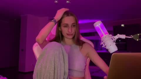 Goddess Vika - owner of all ur money online show from 12/25/24, 04:11