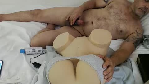 Snapshot of chillguy666 chatting on 12/22/25, 06:43 new toy online show from 12/22/25, 06:43