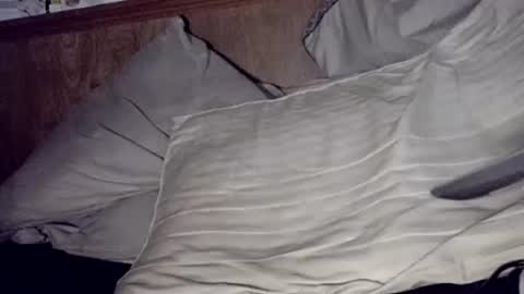 Snapshot of chilling124 chatting on 09/21/25, 02:35 Chilling online show from 09/21/25, 02:35