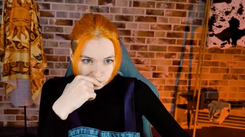 Bella online show from 10/17/25, 05:54