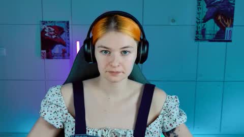 Bella online show from 11/18/25, 09:03