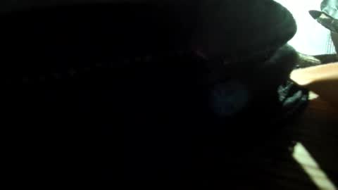 Snapshot of chillwithcamii chatting on 10/14/25, 01:06 yoursensualparadise online show from 10/14/25, 01:06