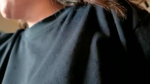 Snapshot of chillwithcamii chatting on 04/21/26, 06:55 yoursensualparadise online show from 04/21/26, 06:55