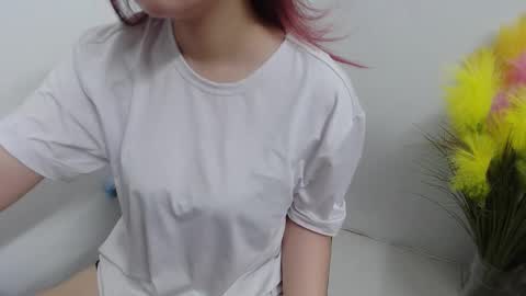 Snapshot of chillylove chatting on 09/17/25, 12:12 Jani online show from 09/17/25, 12:12