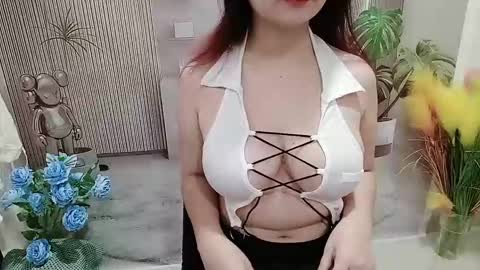 Snapshot of chillylove chatting on 10/20/25, 12:33 Jani online show from 10/20/25, 12:33