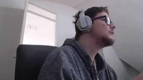 chillzonecam online show from 09/17/25, 11:34