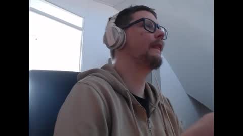 Snapshot of chillzonecam chatting on 03/09/26, 12:53 chillzonecam online show from 03/09/26, 12:53