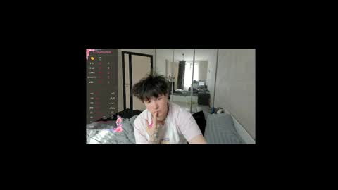 Snapshot of chinen_miya chatting on 04/21/26, 12:22 Miya online show from 04/21/26, 12:22